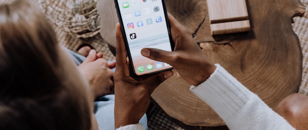 Browing social media