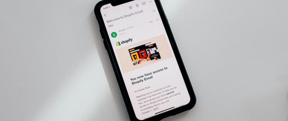 Example of an ecommerce email on a phone.